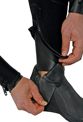 SPECIAL OPS/SAR FRONT ZIP/HOOD ATTACHED SEMI-DRY JUMPSUIT